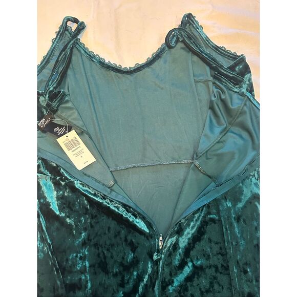 Thorn & Fable Women's Green Lace Trim Velvet Midi Slip Dress Size 3 NWT - Picture 3 of 4